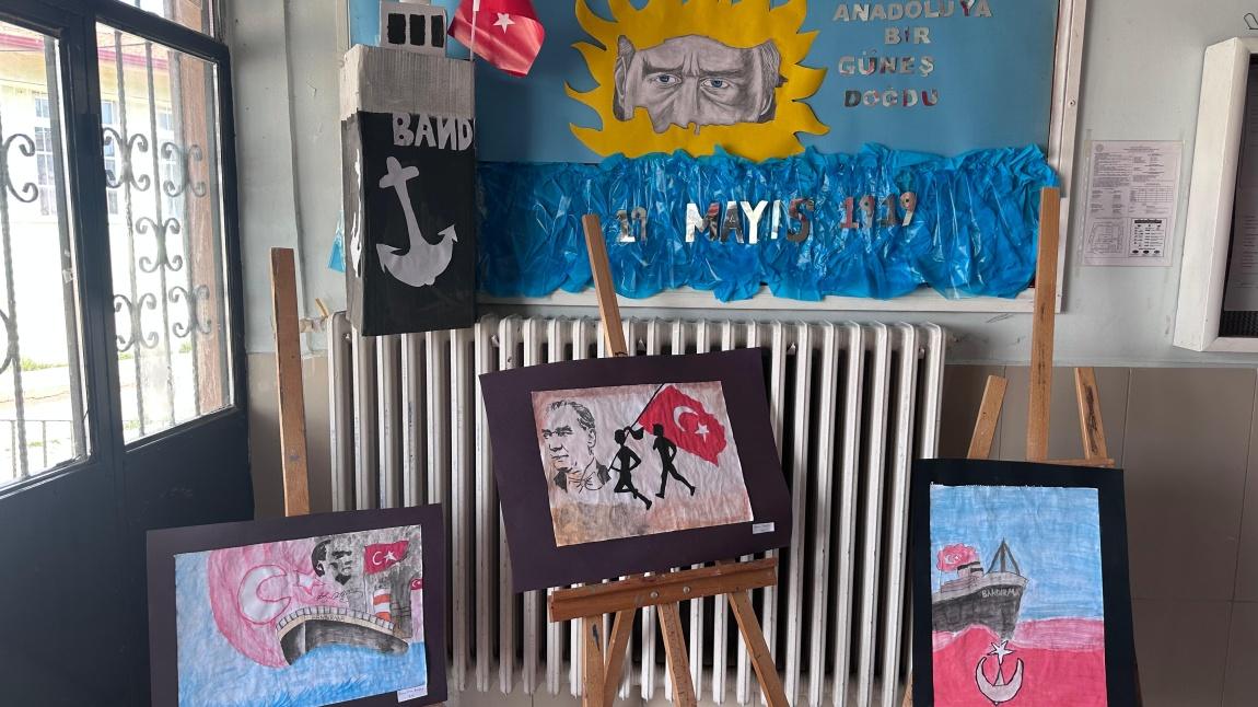 19 Mayıs Atatürk'ü Anma Gençlik ve Spor Bayramı Pano Çalışması